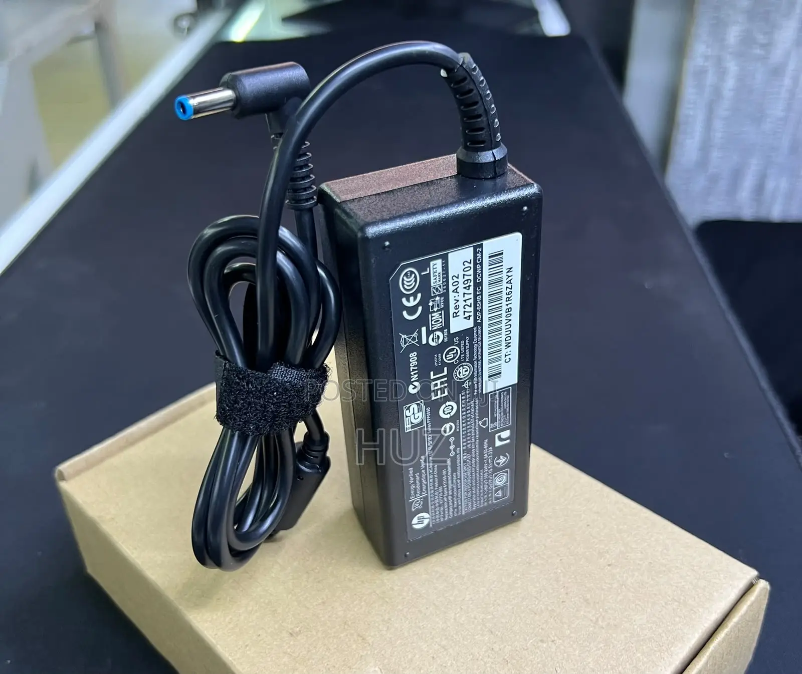 HP Bluepin 65W Laptop Charger