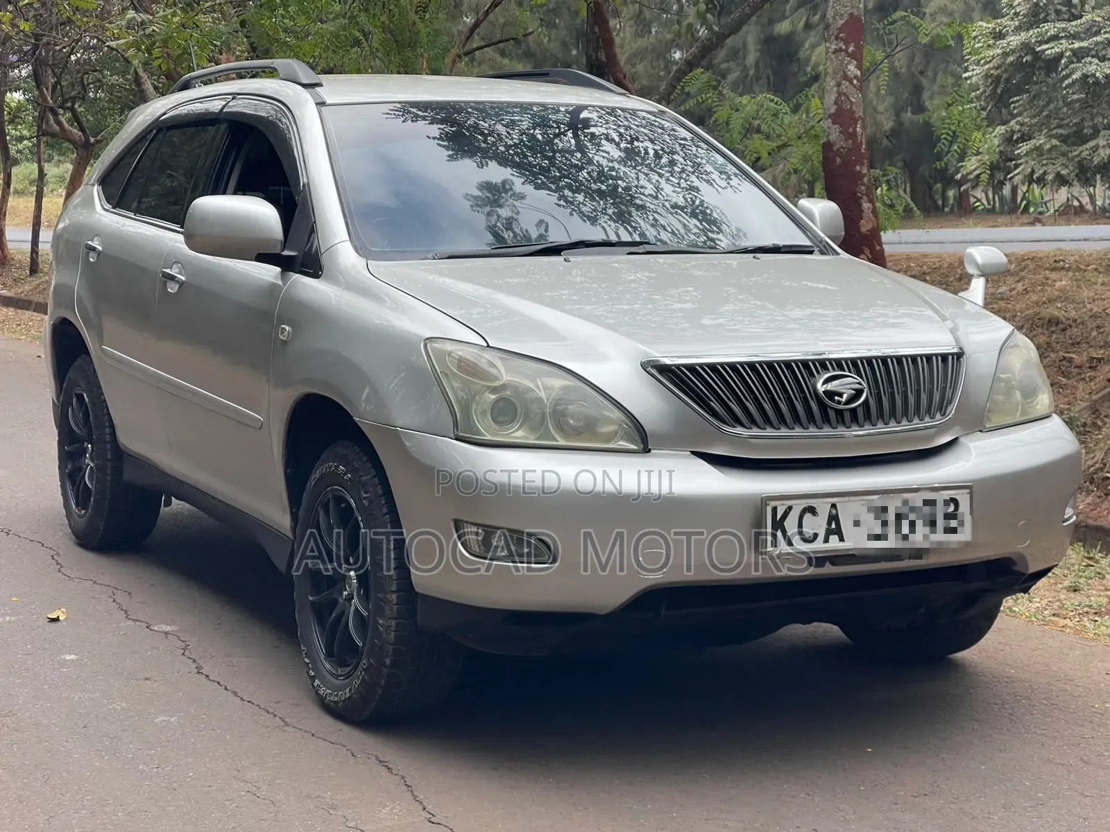 Toyota Harrier 2.4 2011 Silver