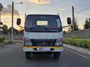 Mitsubishi Canter FE71