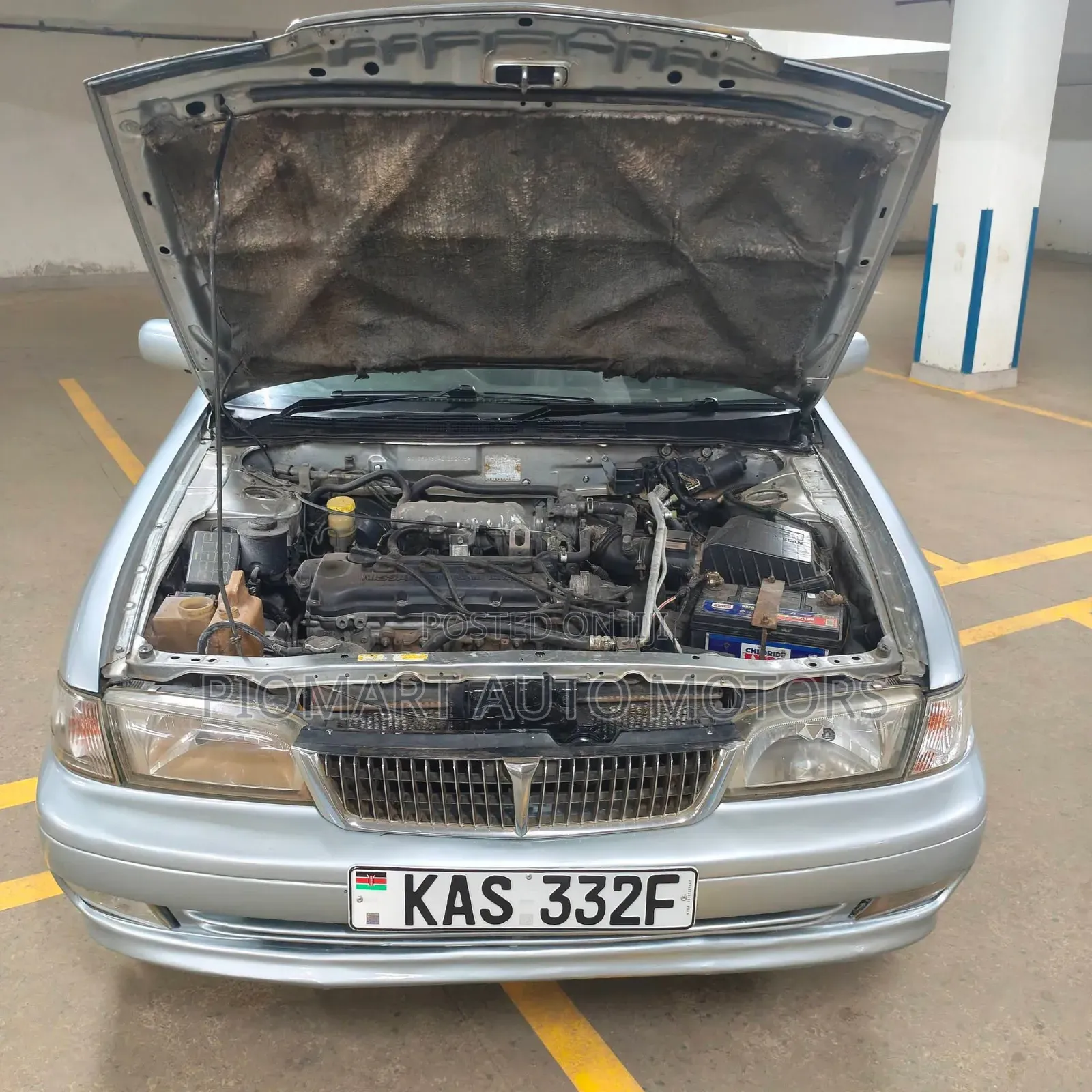 Nissan Sunny 2004 Silver