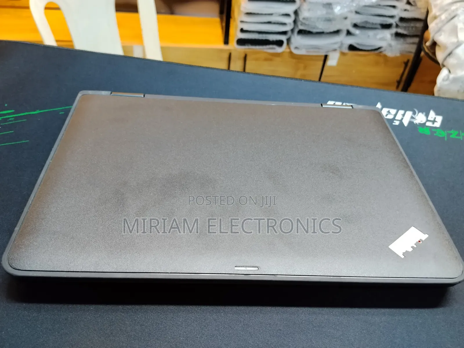 New Laptop Lenovo Yoga 11e 4GB Intel Core i3 HDD 128GB