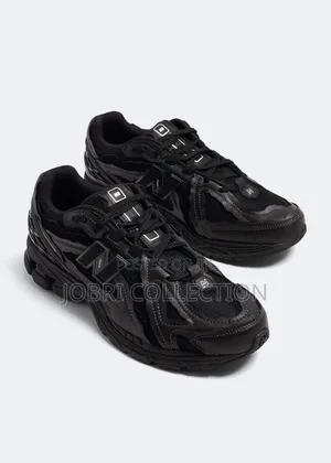 New Balance 1906D Protection Pack "Black Leather Sneakers