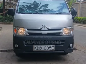 Toyota HiAce 2014 Silver