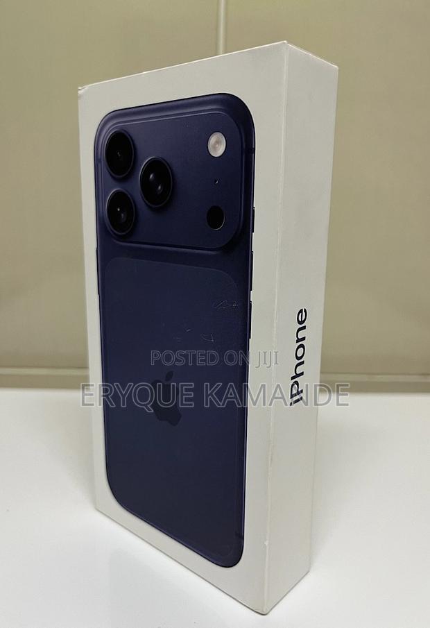 New Apple iPhone 17 Pro 256 GB Blue - main view