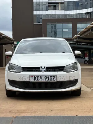Volkswagen Polo 2013 White