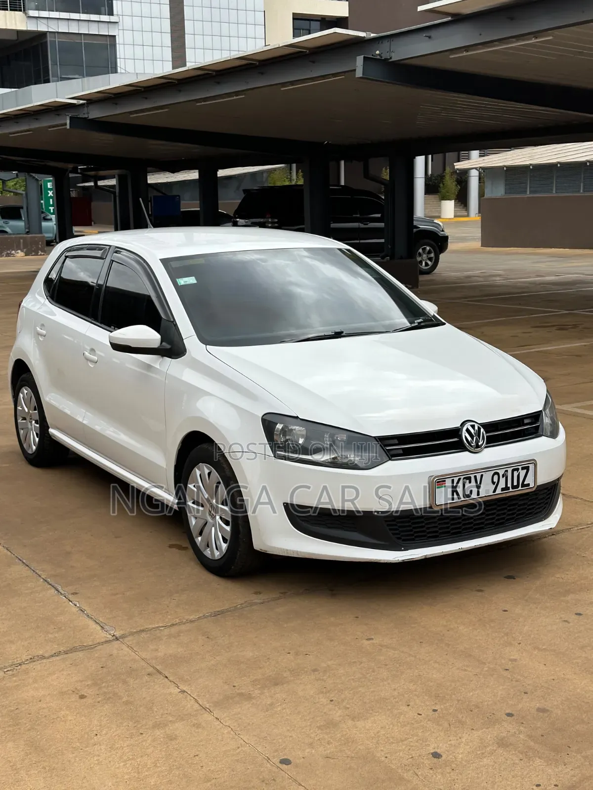 Volkswagen Polo 2013 White