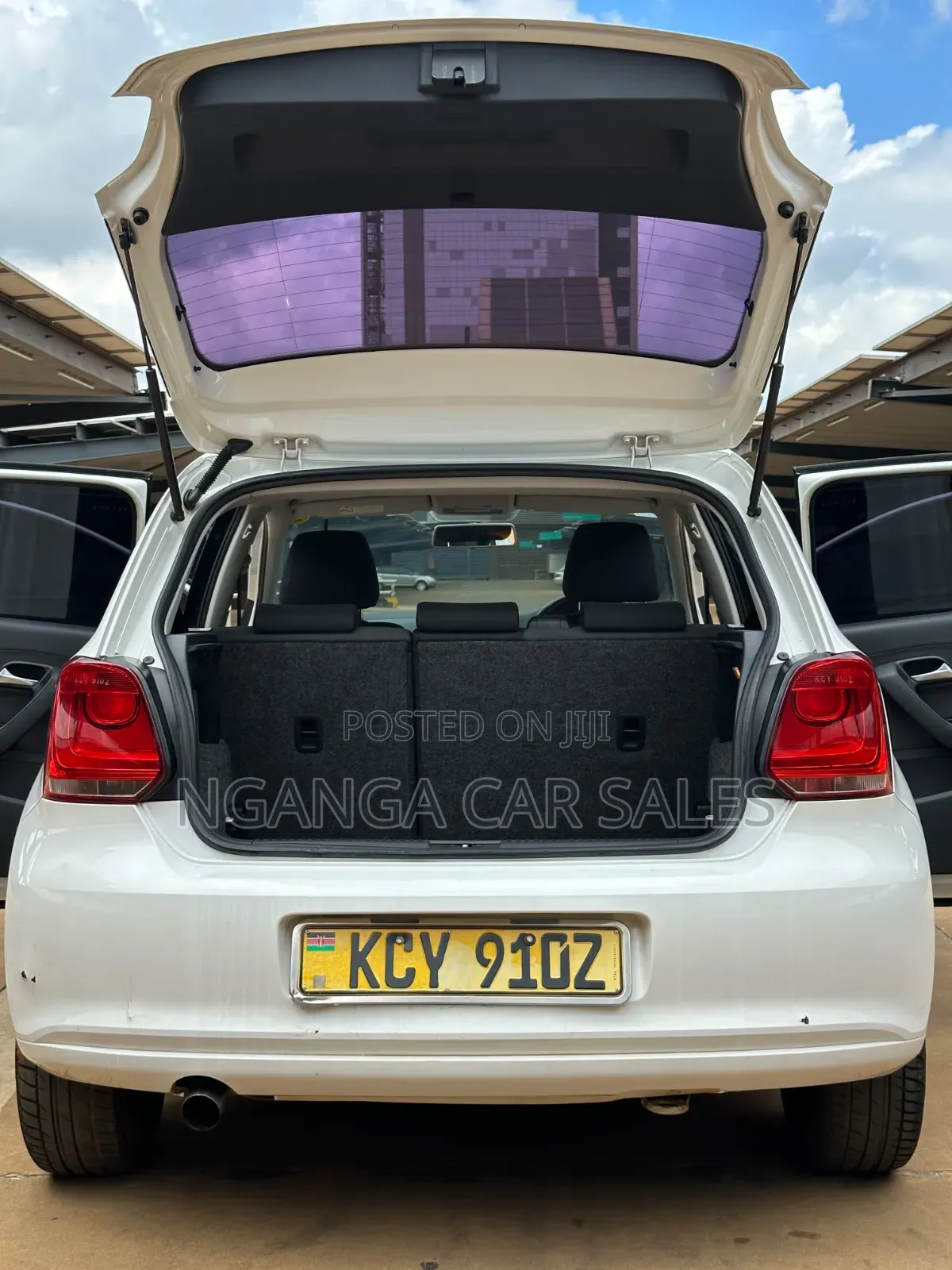Volkswagen Polo 2013 White