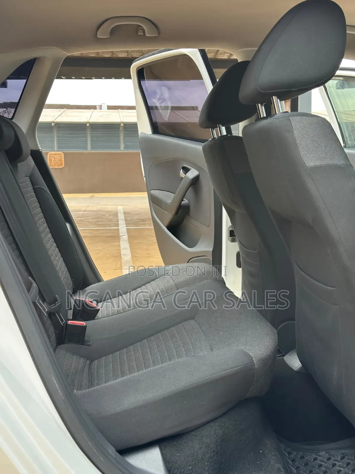 Volkswagen Polo 2013 White