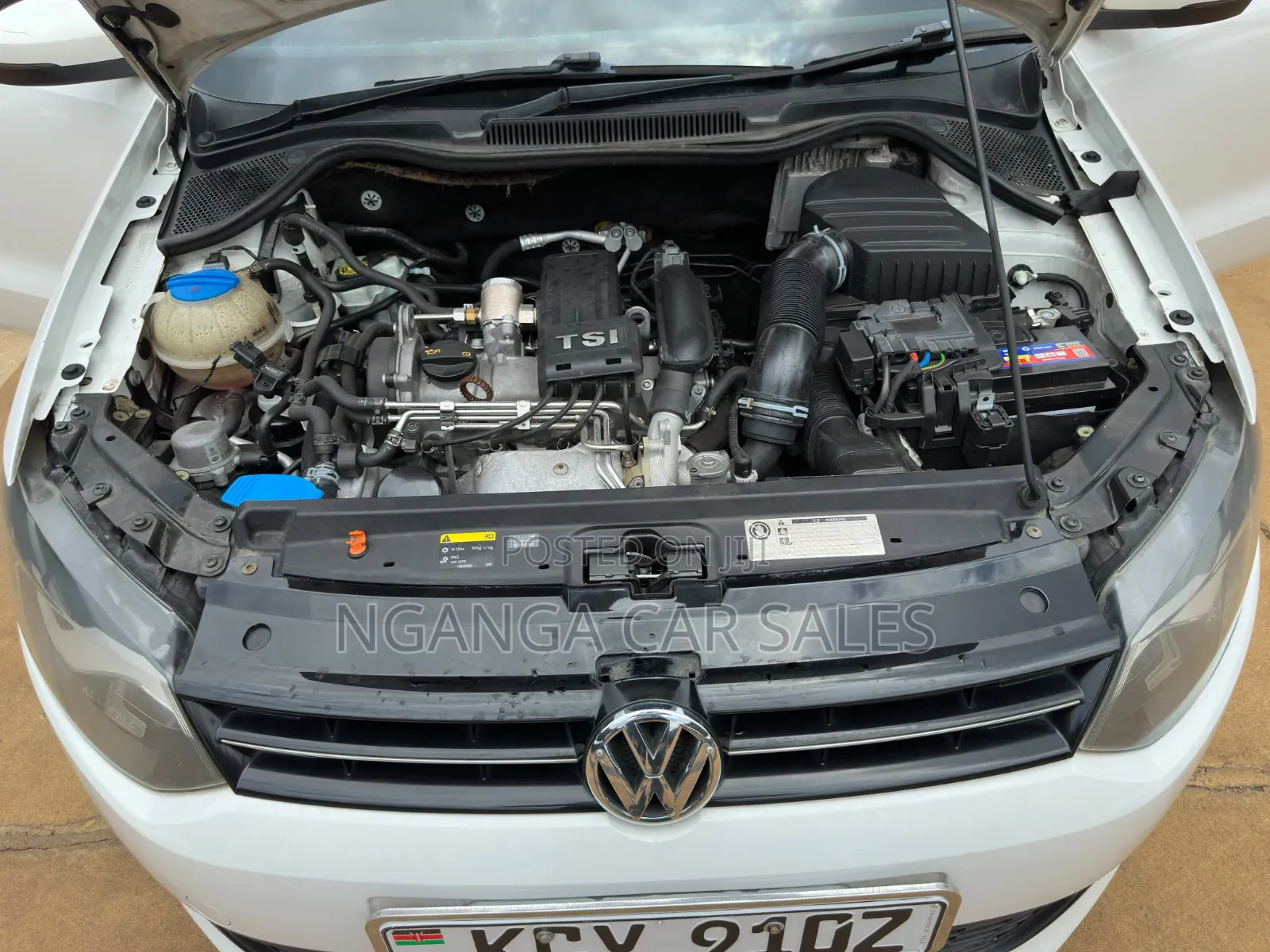 Volkswagen Polo 2013 White