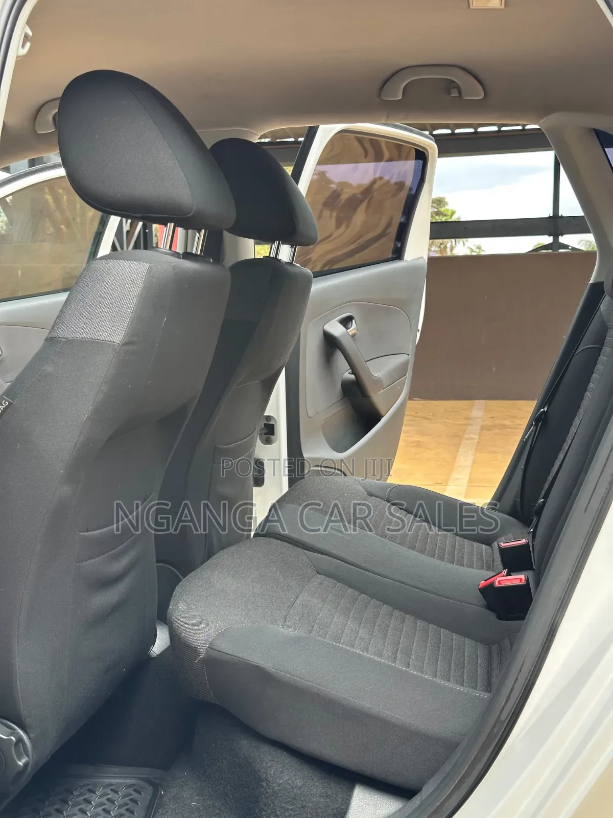Volkswagen Polo 2013 White