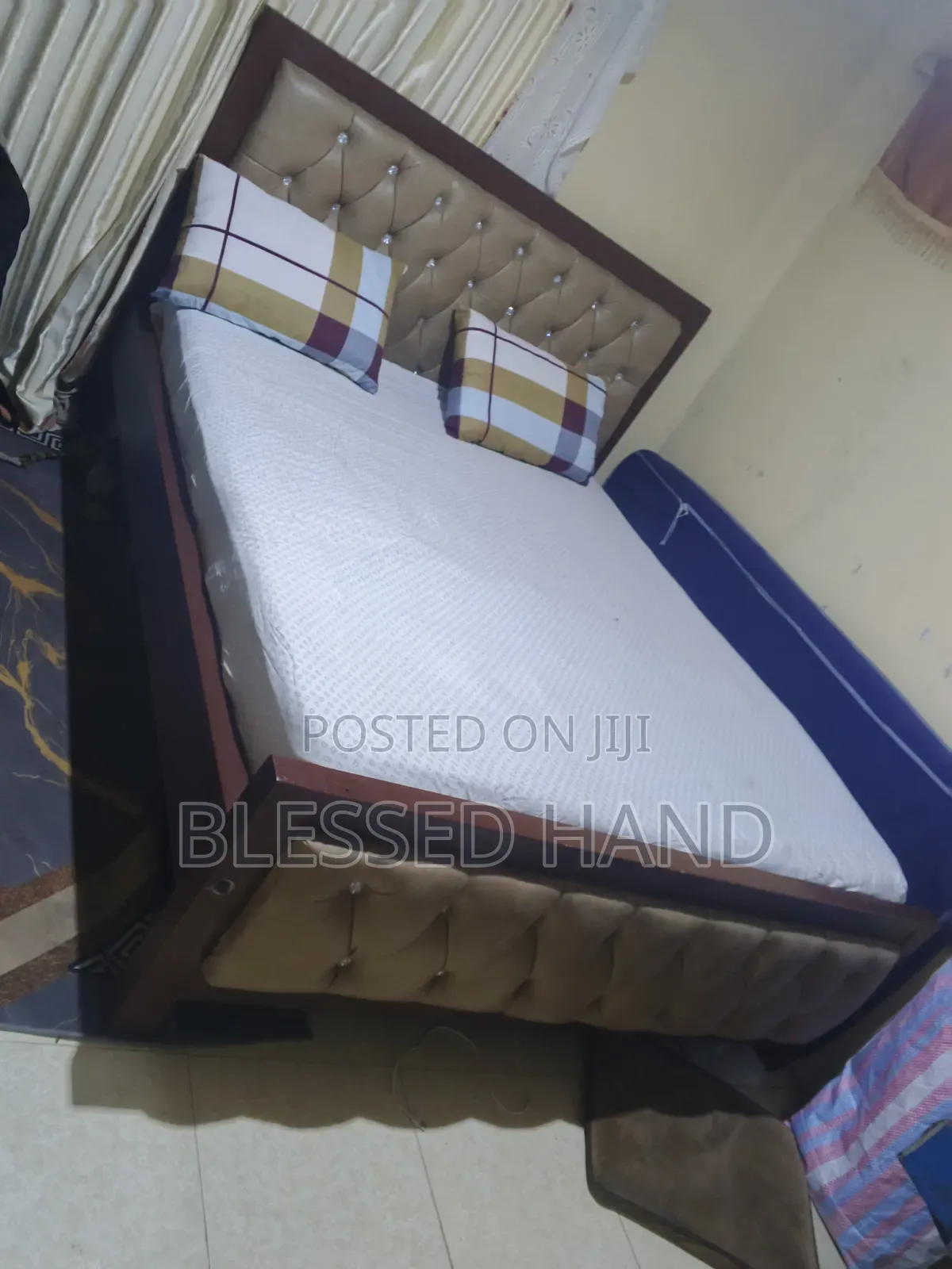 Bed 5x6 Tufted