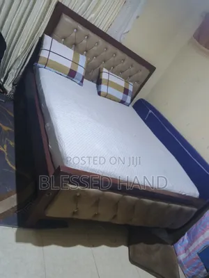 Bed 5x6 Tufted