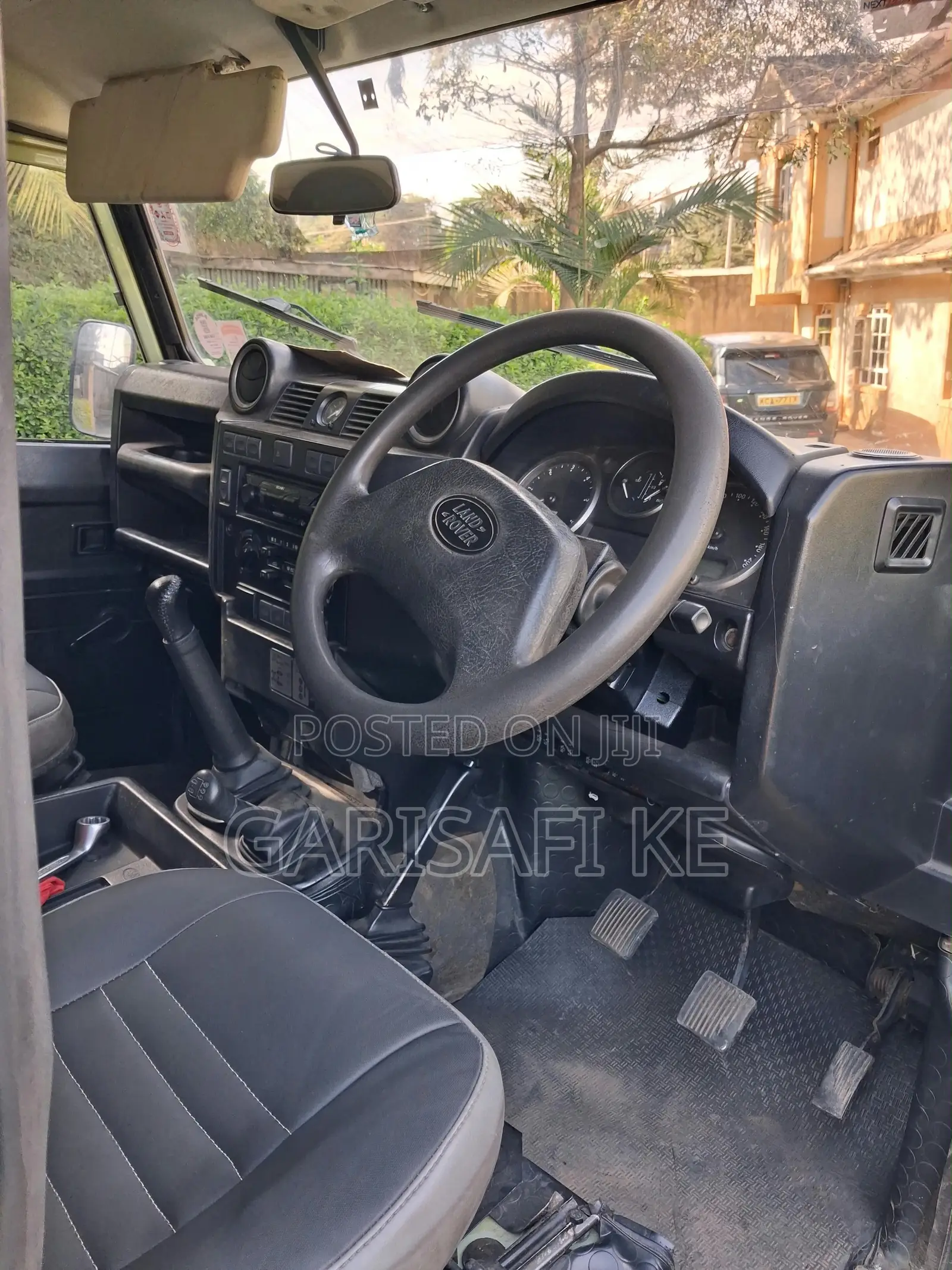 Land Rover Defender 2013 Green