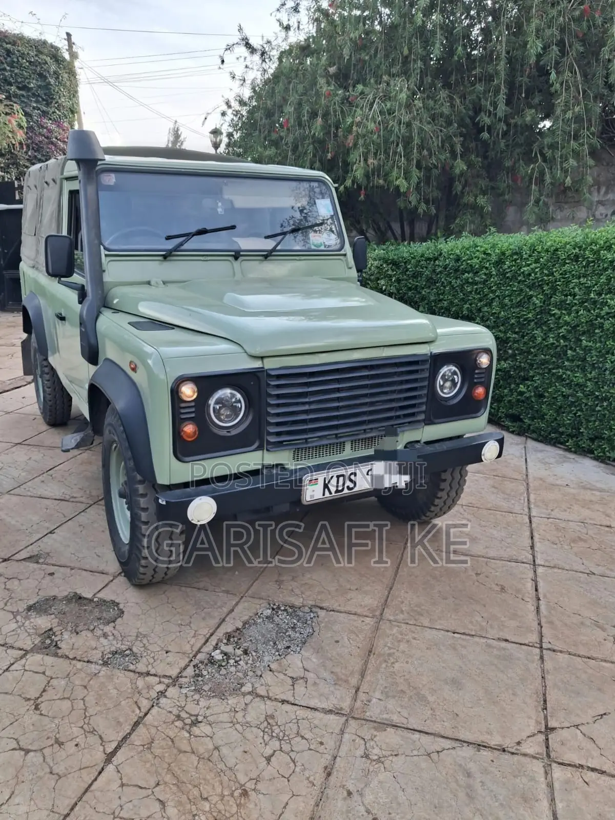 Land Rover Defender 2013 Green