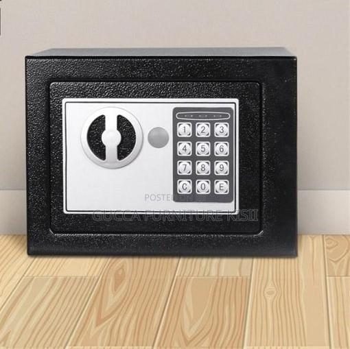 Jumbo Junior Digital Fireproof Safe. - thumbnail 3