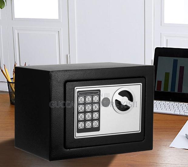 Jumbo Junior Digital Fireproof Safe. - thumbnail 5