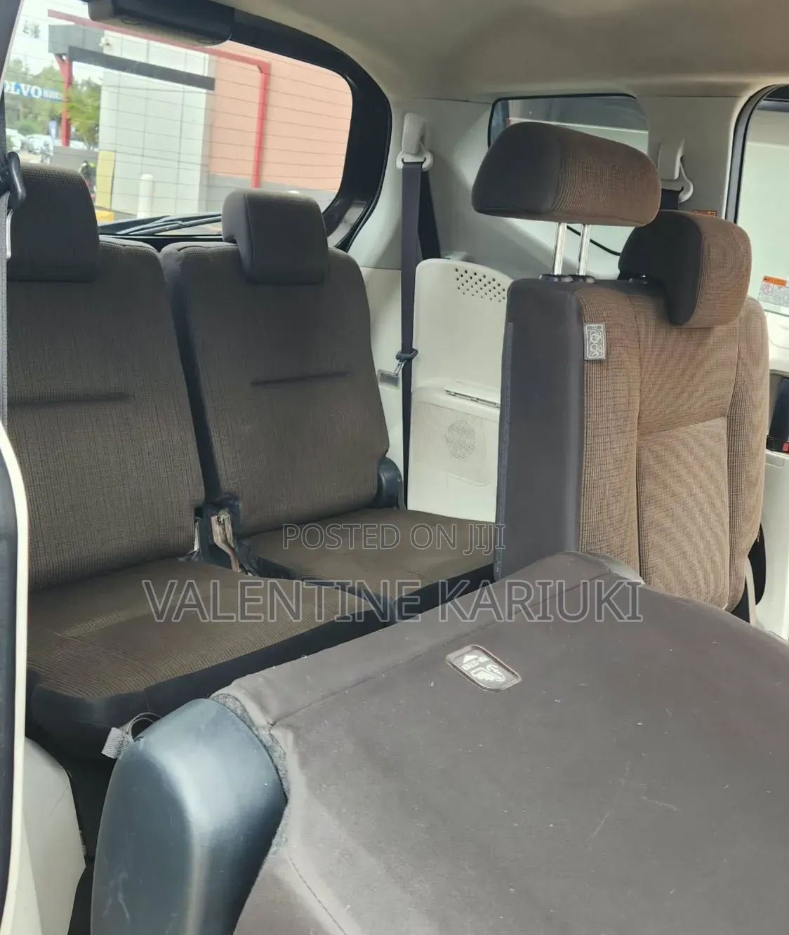 Toyota Sienta 2017 Brown