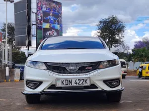 Honda Jade 1.5 Hybrid 2016 White