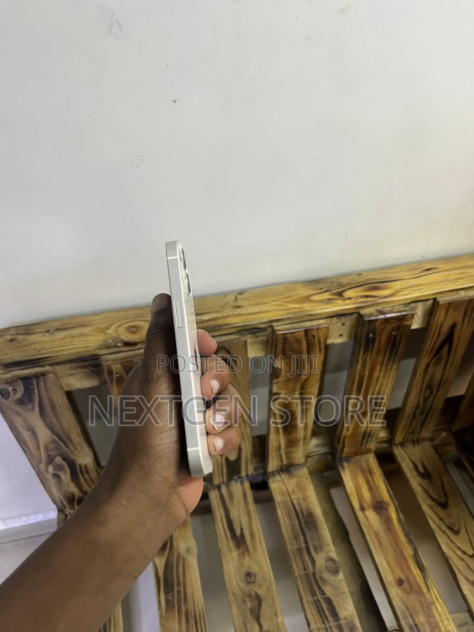 Apple iPhone 13 128 GB White