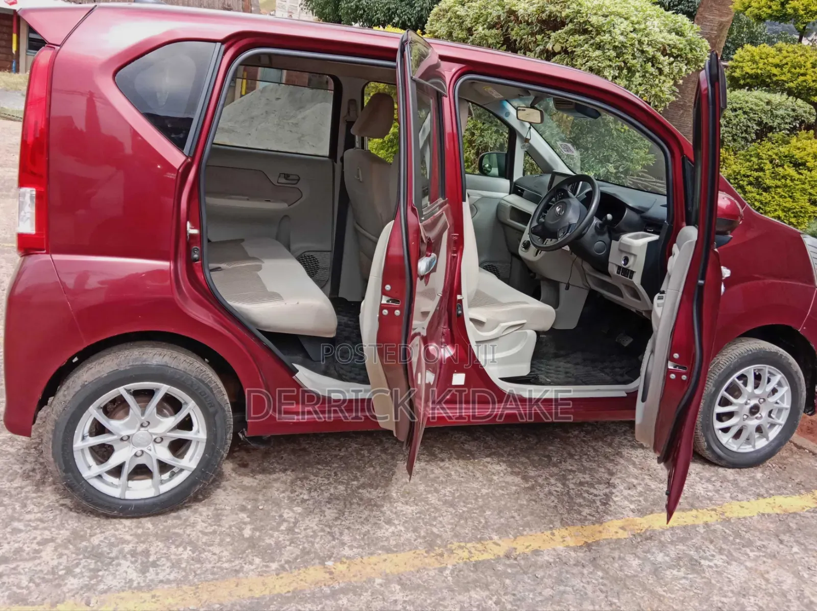 Daihatsu Move 2018 Red