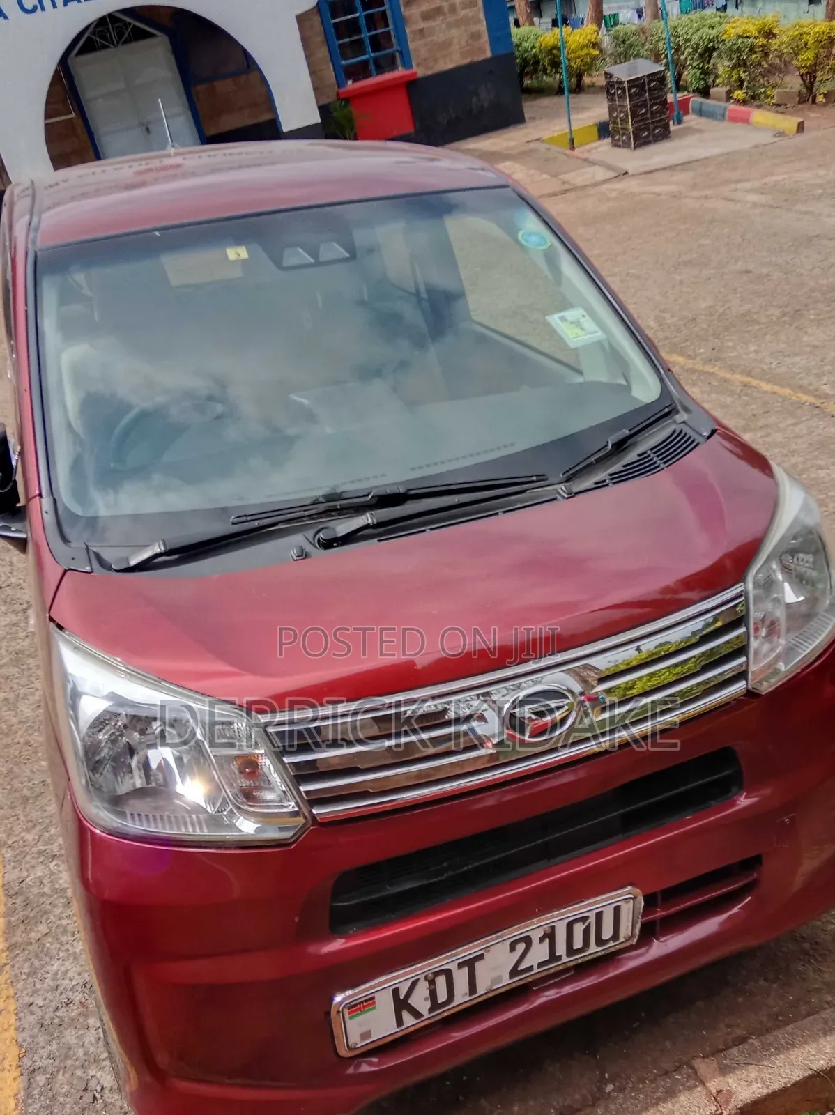 Daihatsu Move 2018 Red