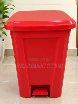 A New Brand 30 Litre Waste Bin With Foot Pedal
