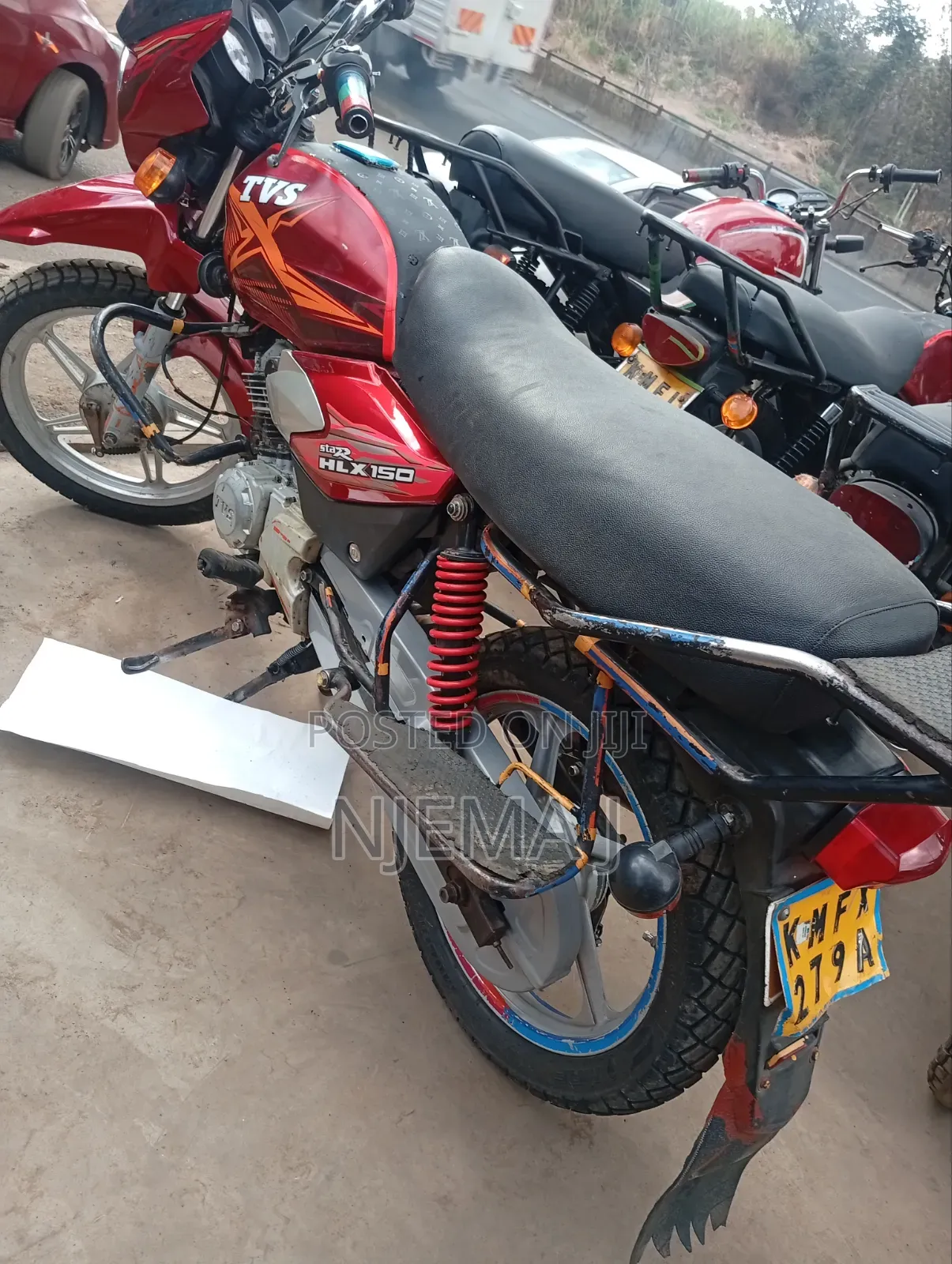 TVS HLX Plus ES 2021 Red