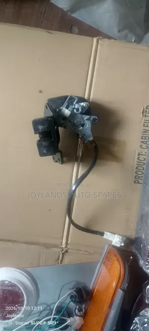 Toyota IST Boot Lock With Actuator