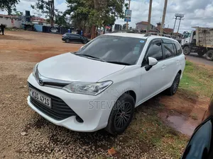 Toyota Corolla Fielder 2017 White