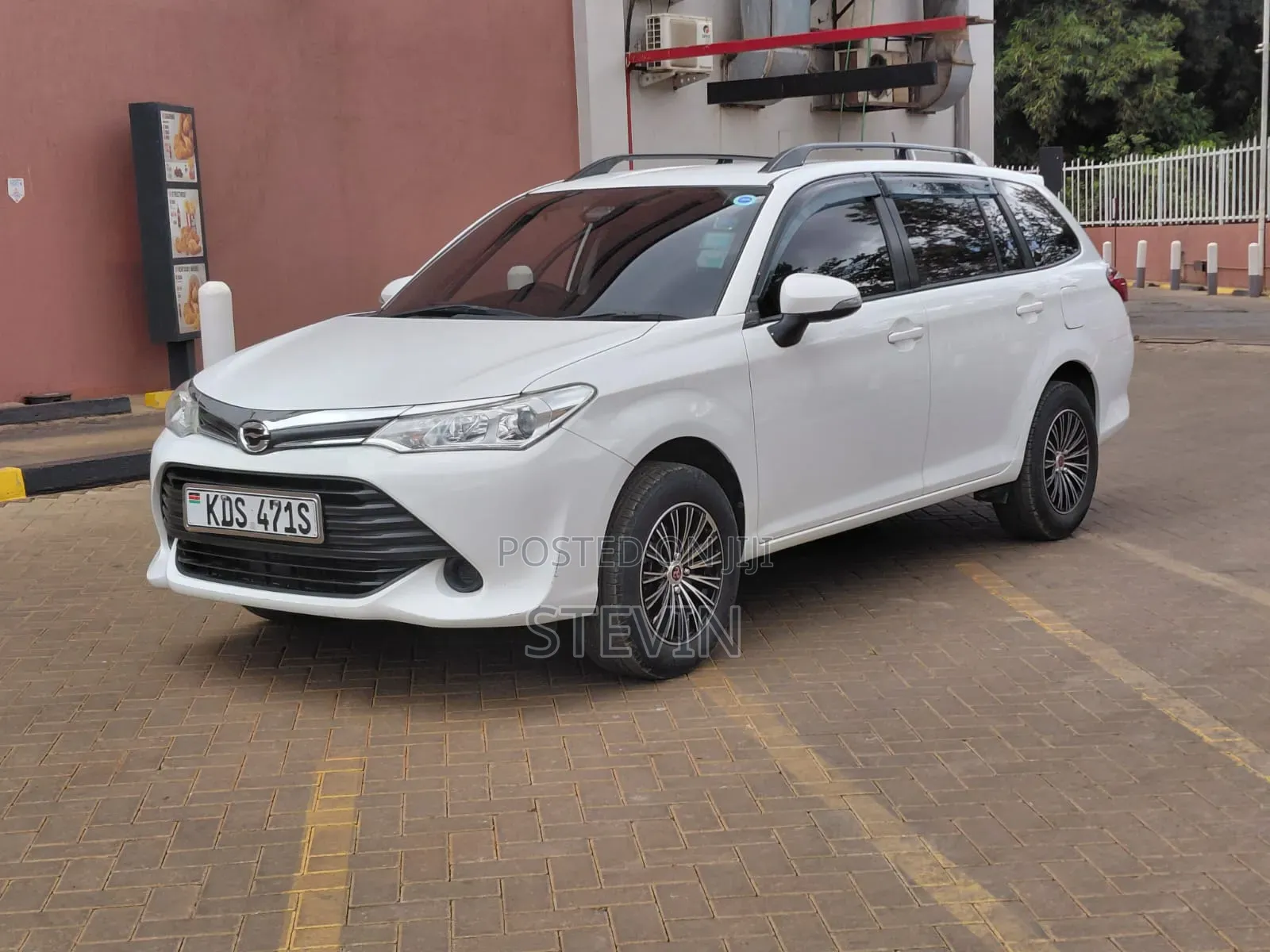 Toyota Corolla Fielder 2017 White