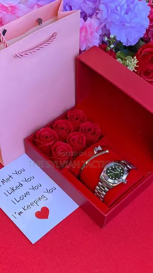  GIFT SET Preserved Soap Roses
 Card,Bag & Box