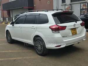 Toyota Corolla Fielder 2017 White