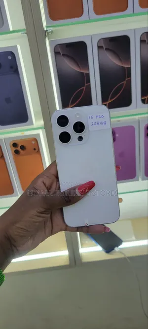 Apple iPhone 15 Pro 256 GB White