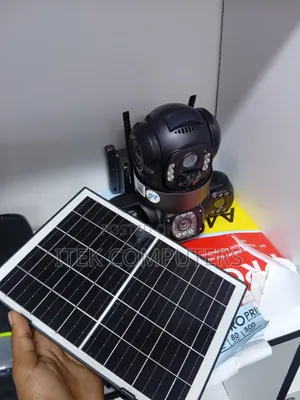 Weather Resistant 4G Triple Lens Solar Outdoor Security Camera