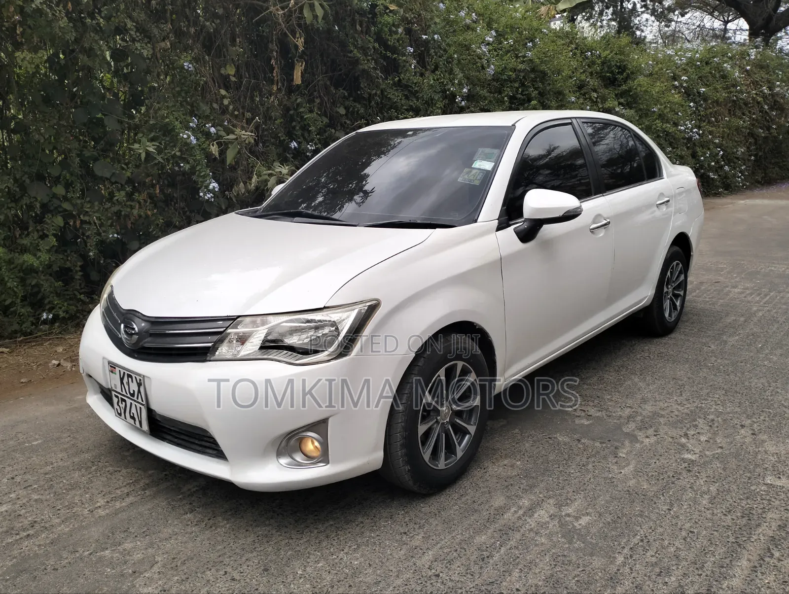 Toyota Axio 2013 White