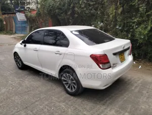 Toyota Axio 2013 White