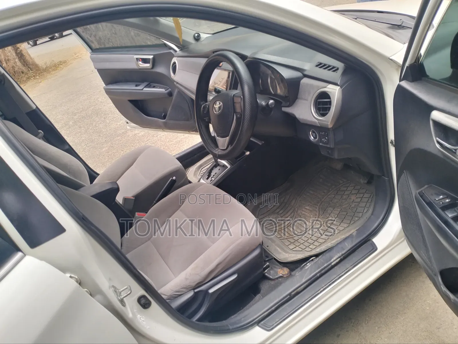 Toyota Axio 2013 White