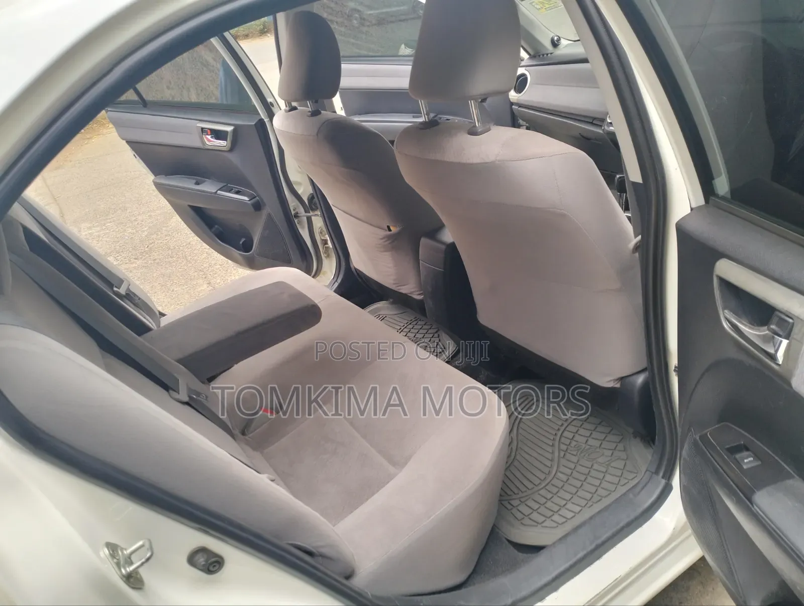 Toyota Axio 2013 White