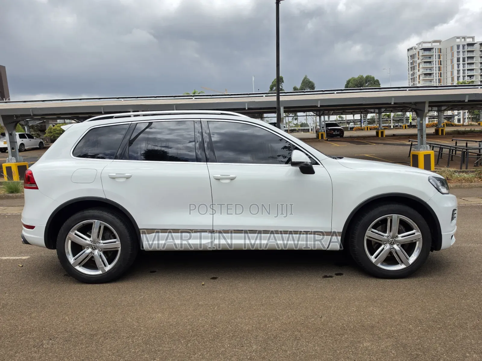 Volkswagen Touareg 2012 White
