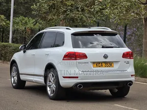 Volkswagen Touareg 2012 White
