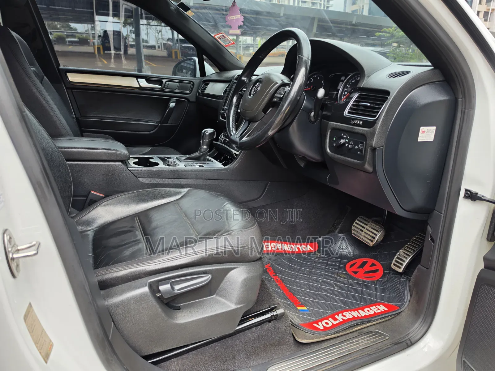 Volkswagen Touareg 2012 White