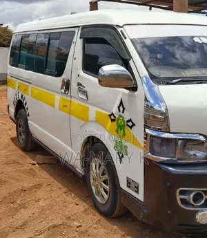 Toyota HiAce 2008 White