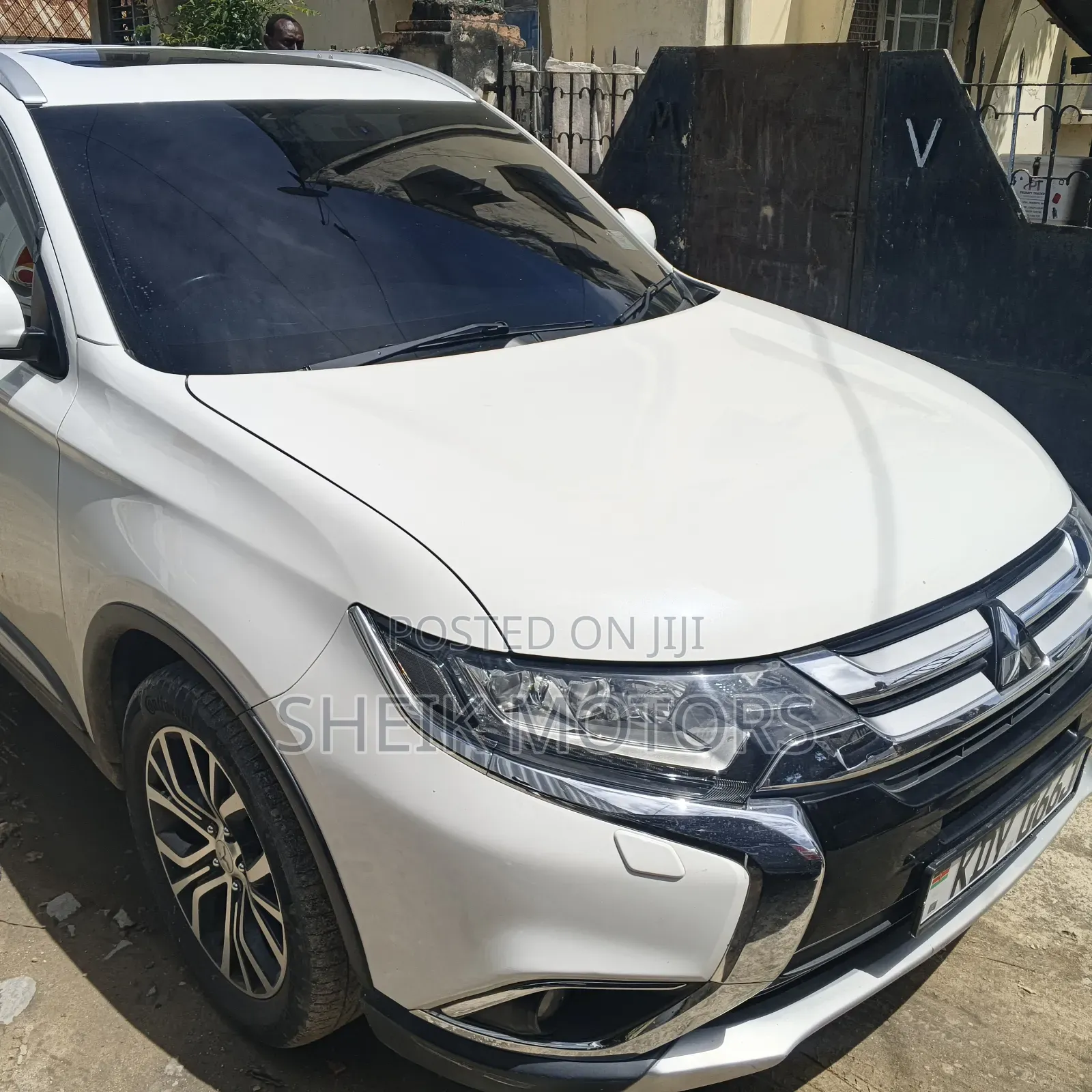Mitsubishi Outlander 2018 White