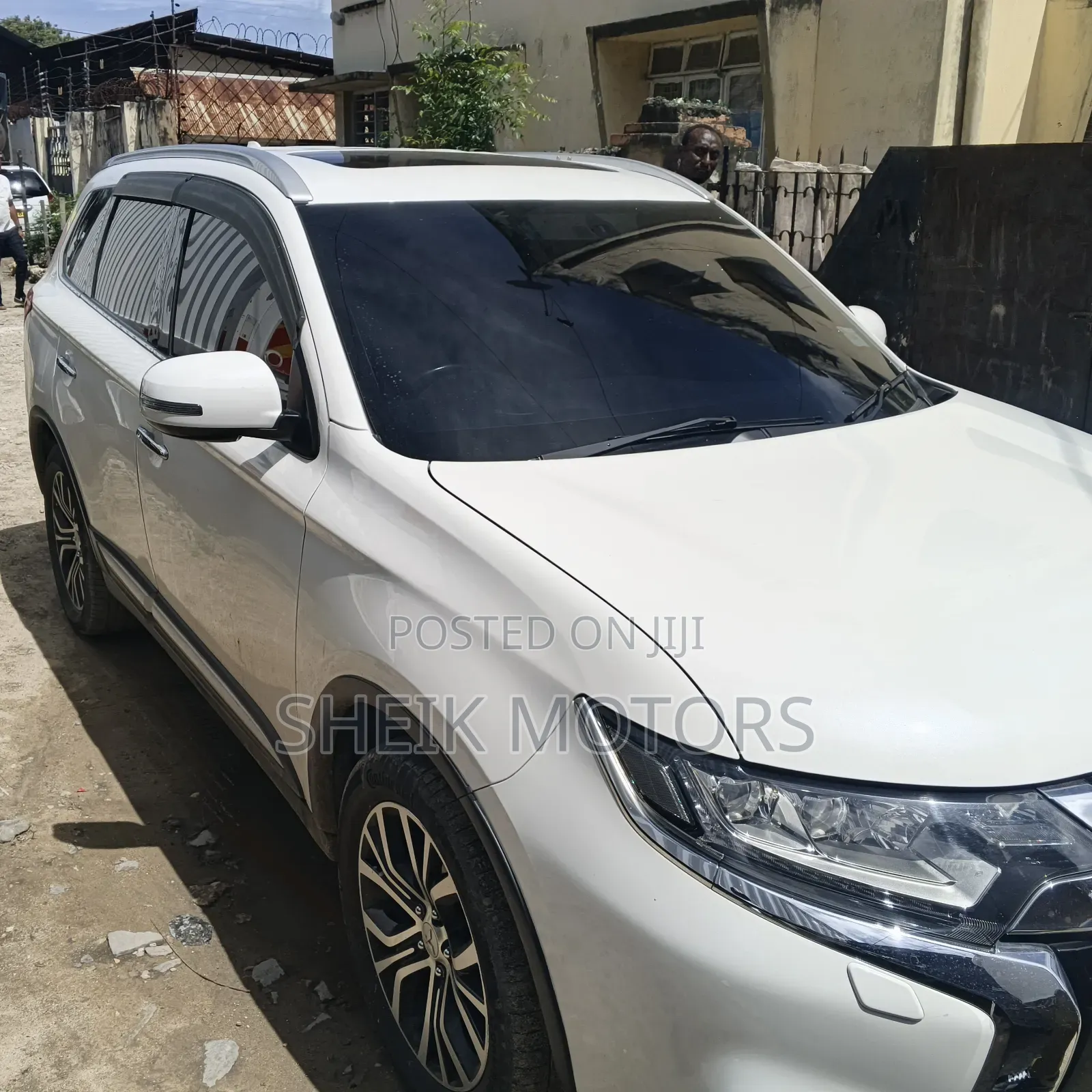 Mitsubishi Outlander 2018 White