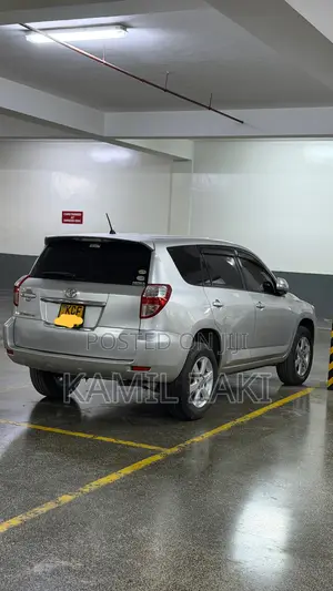 Toyota Vanguard 2008 Silver