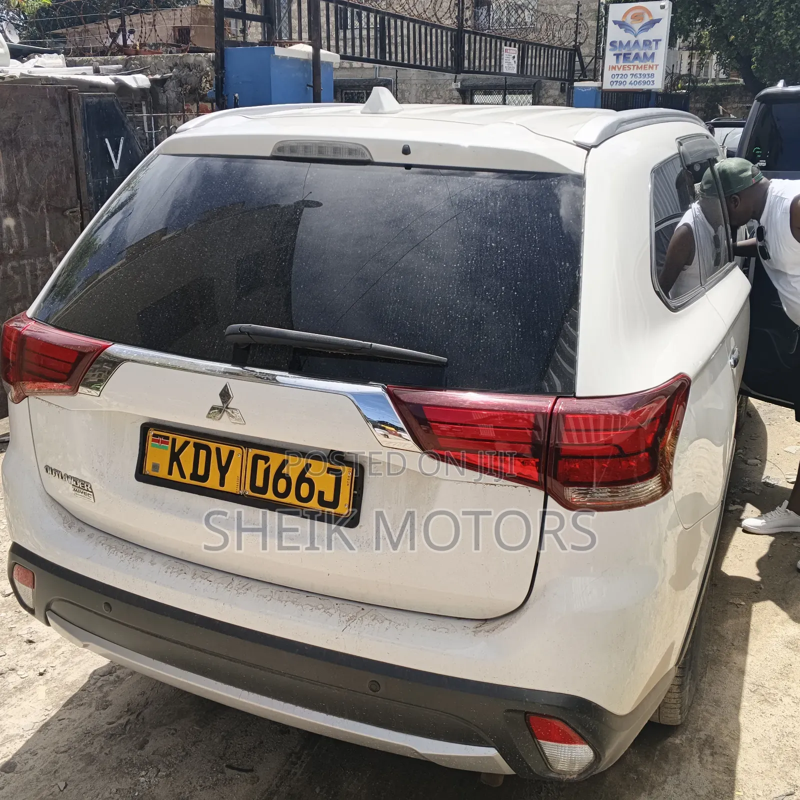 Mitsubishi Outlander 2018 White