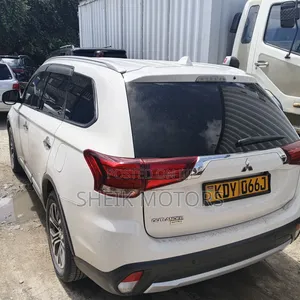 Mitsubishi Outlander 2018 White