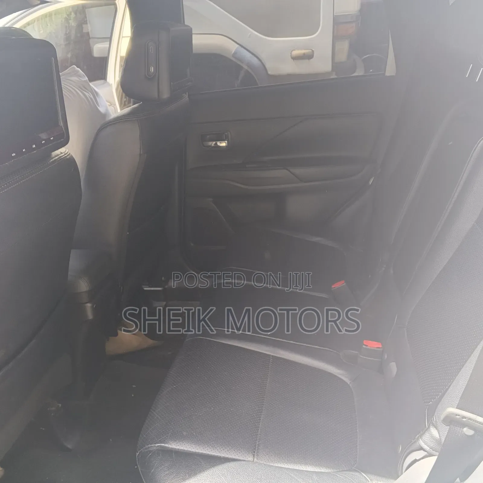 Mitsubishi Outlander 2018 White