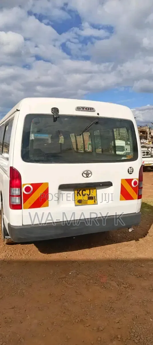 Toyota HiAce 2008 White