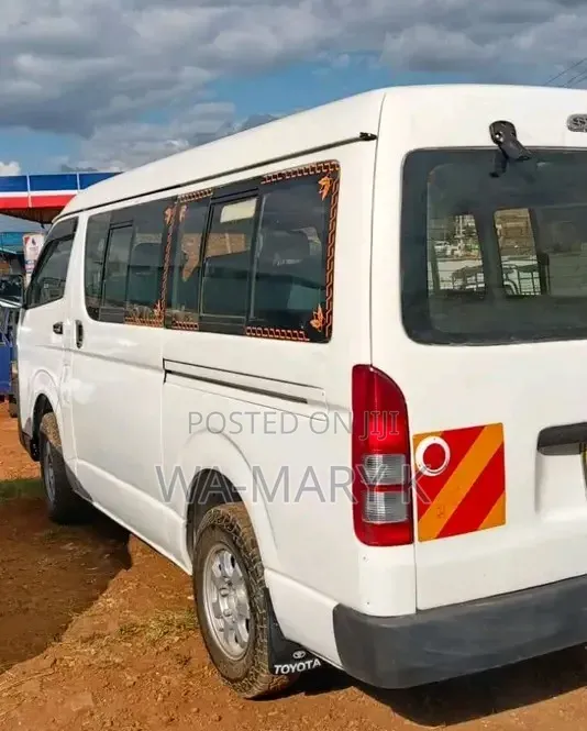 Toyota HiAce 2008 White